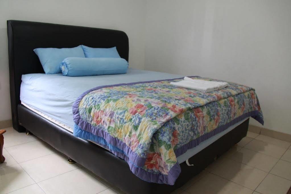 Pondok Malabar Guest House Jakarta Luaran gambar